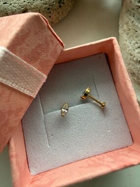 Implant Grade Titanium Gold PVD White MarquiseThreadless Flat back Stud Earrings